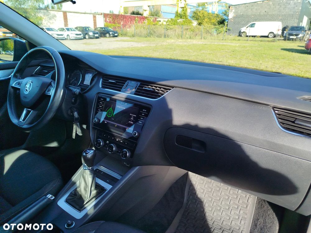 Skoda Octavia 1.5 TSI ACT Style - 9