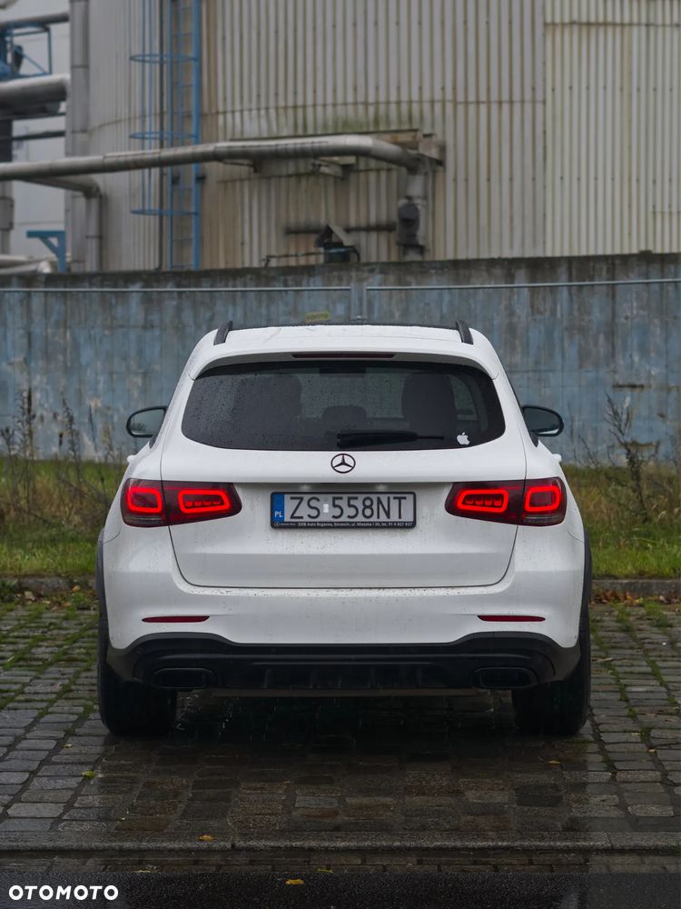 Mercedes-Benz GLC 200 4Matic 9G-TRONIC AMG Line - 5