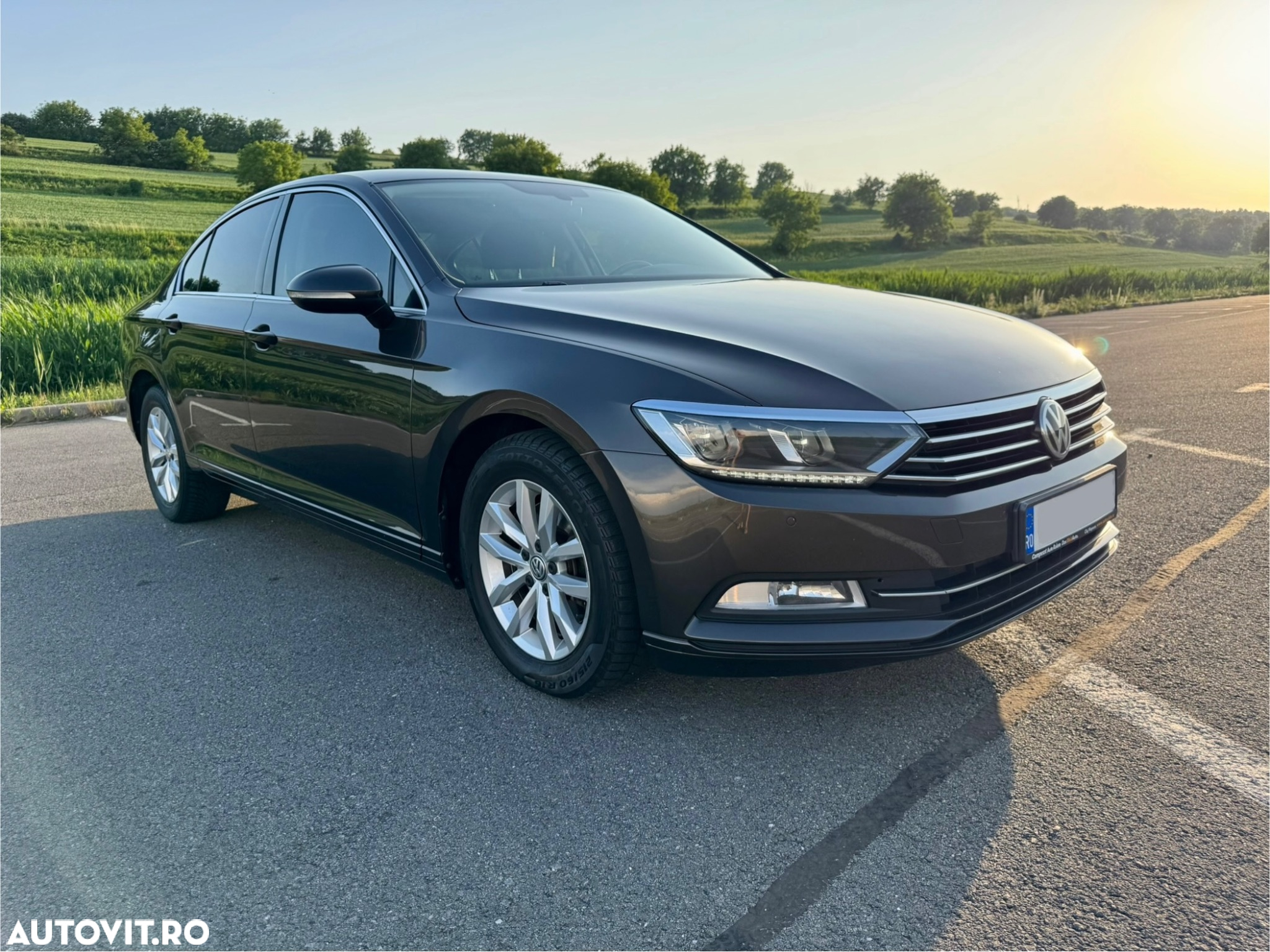 Volkswagen Passat 2.0 TDI Comfortline - 3