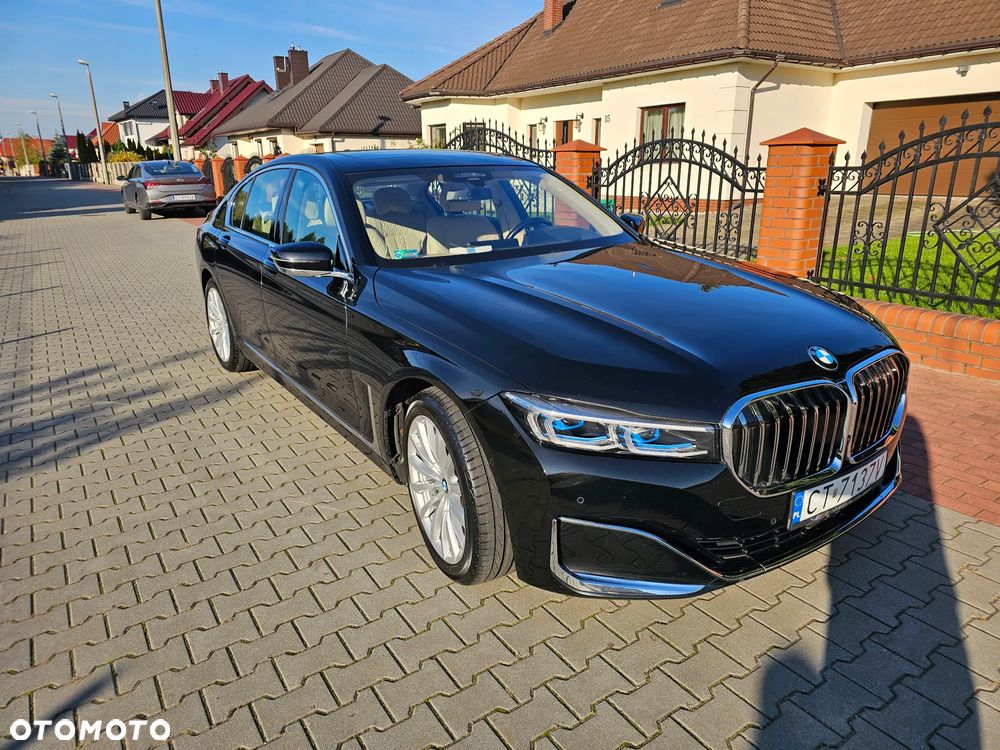 BMW Seria 7 730d mHEV - 2
