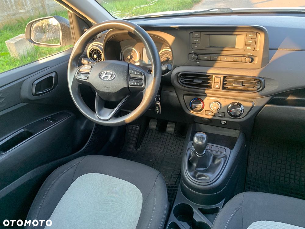 Hyundai i10 - 10