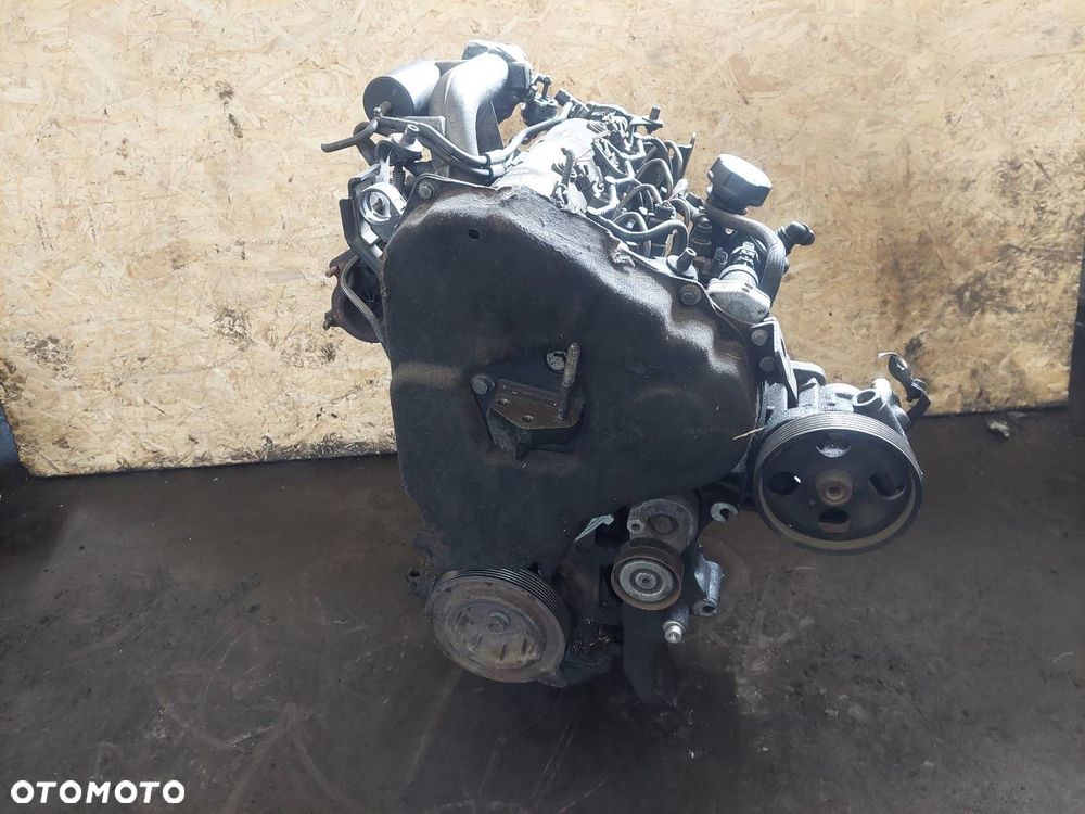 SILNIK POMPA WTRYSKI TURBO VOLVO V40 I S40 I 1.9 DI D4192T4 7700105102C - 3