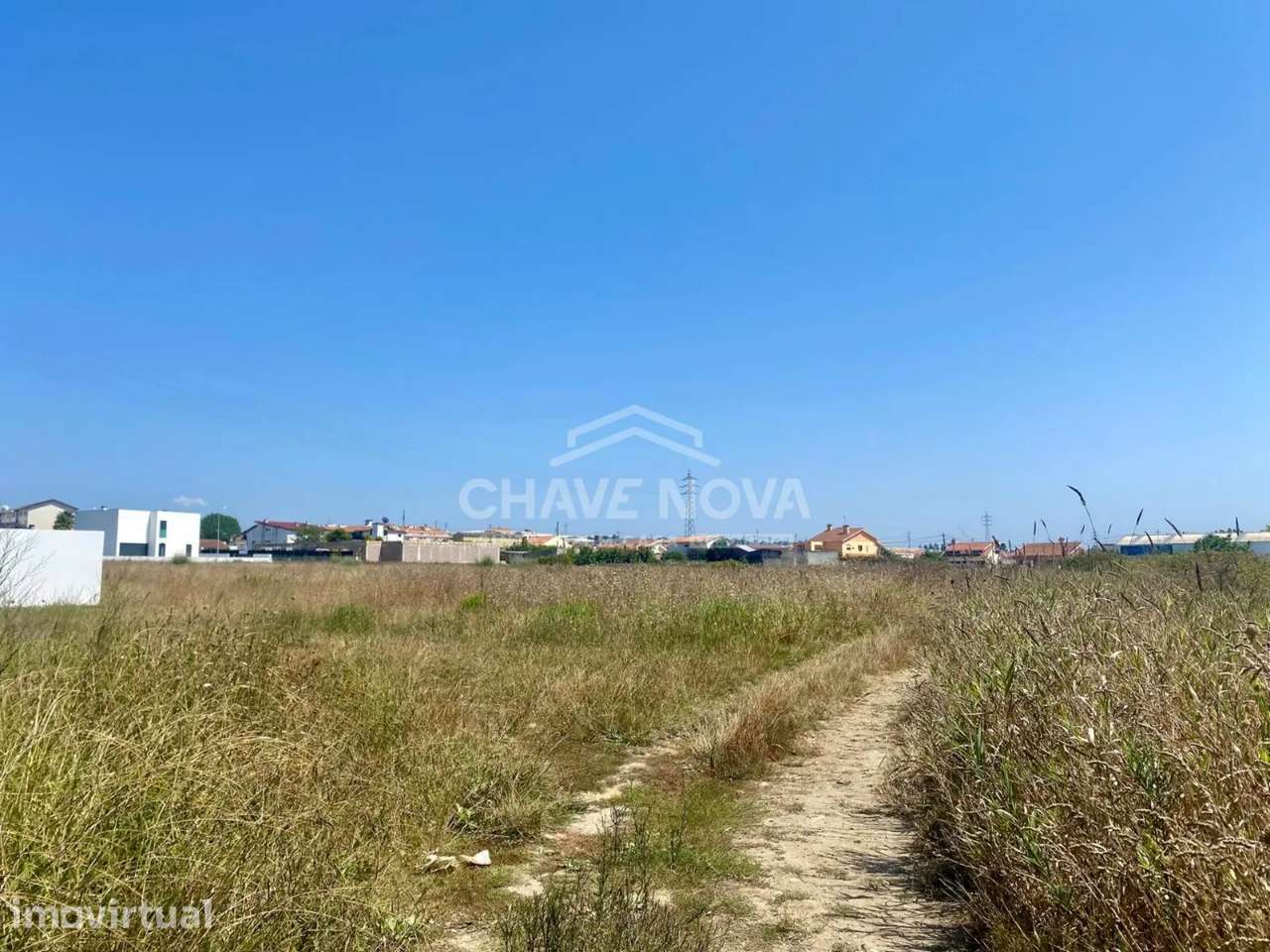 Terreno à Venda em Esmoriz de 1600m2 – Perto da Avenida da Praia - Grande imagem: 2/6
