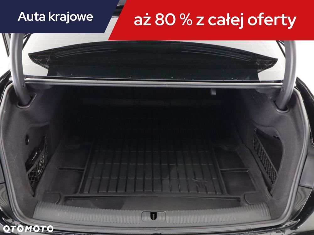 Audi A4 Limousine - 16