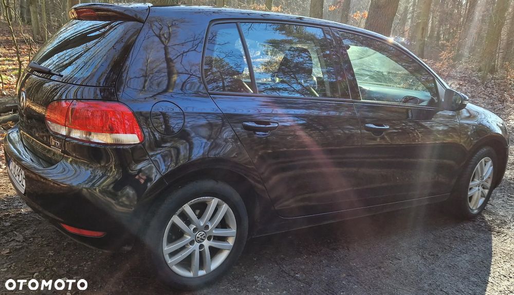 Volkswagen Golf 2011 photo 3