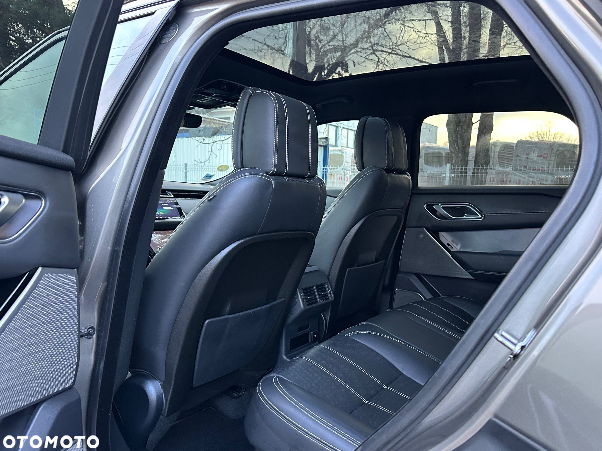 Land Rover Range Rover Velar 2.0 TD4 R-Dynamic HSE - 16