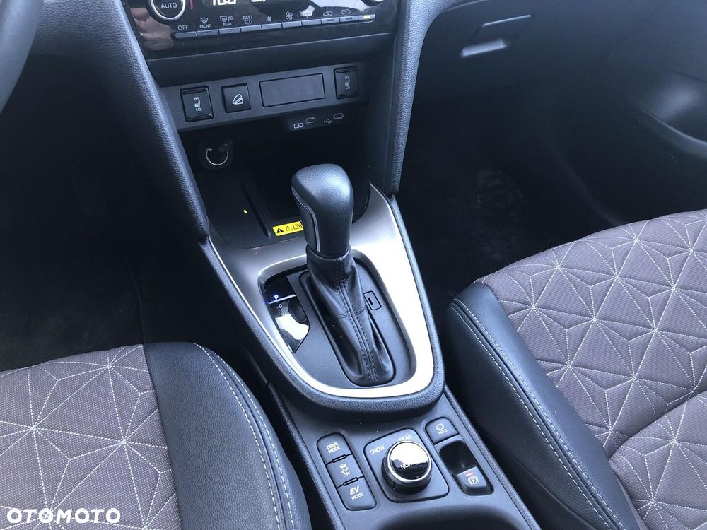 Toyota Yaris Cross - 16