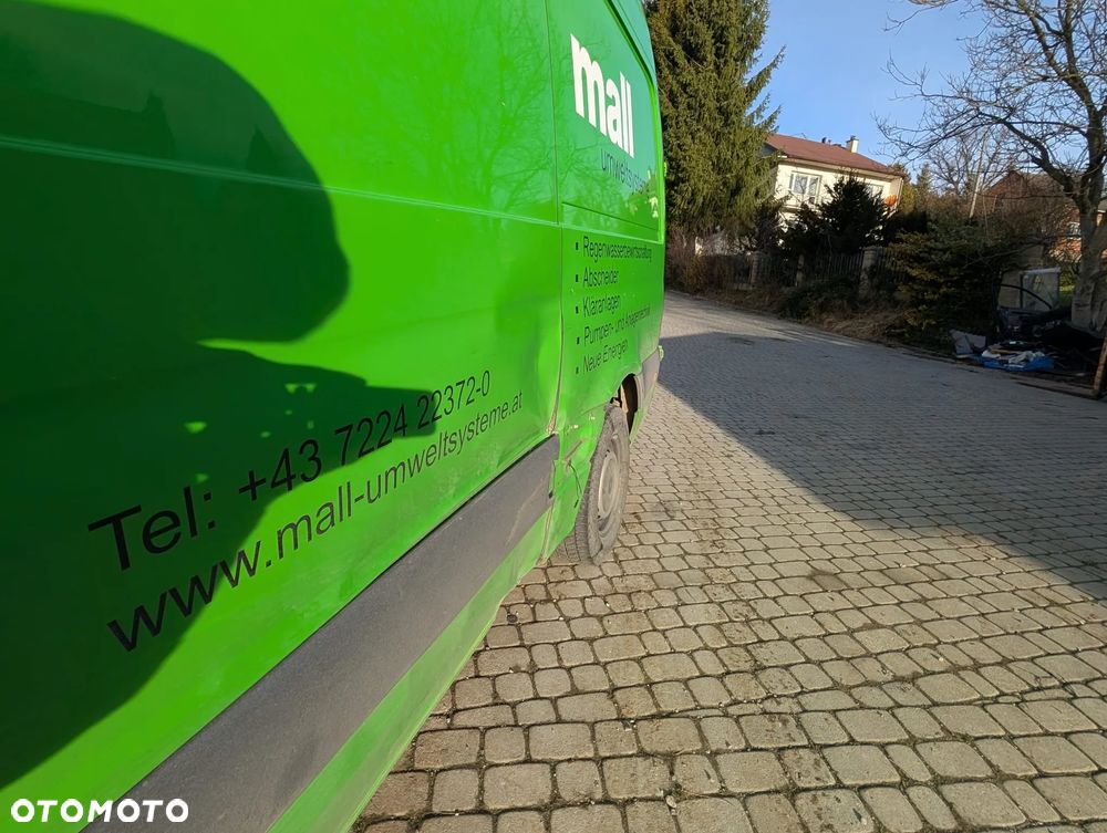 Mercedes-Benz Sprinter - 11