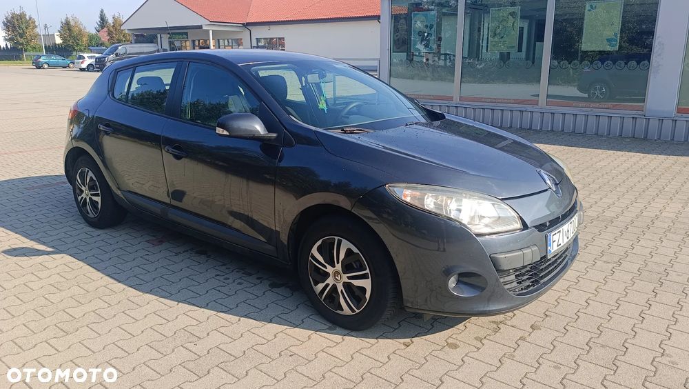 Renault Megane 2011 photo 4