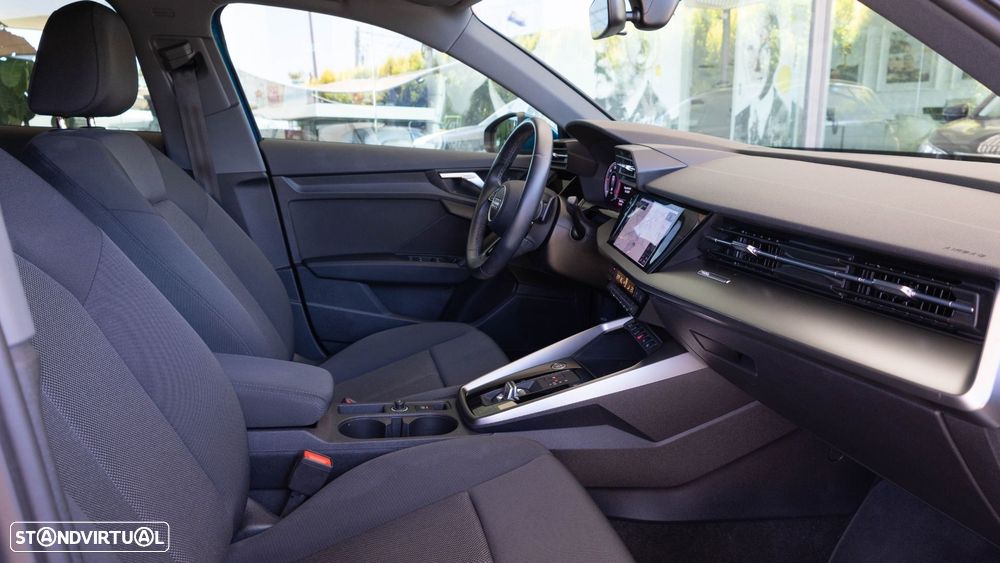 Audi A3 Sportback 30 TDI S tronic - 11