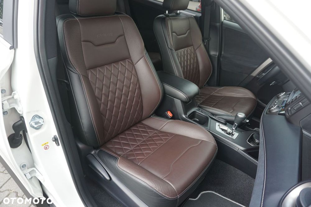 Toyota RAV4 Hybrid Selection 4x2 - 22