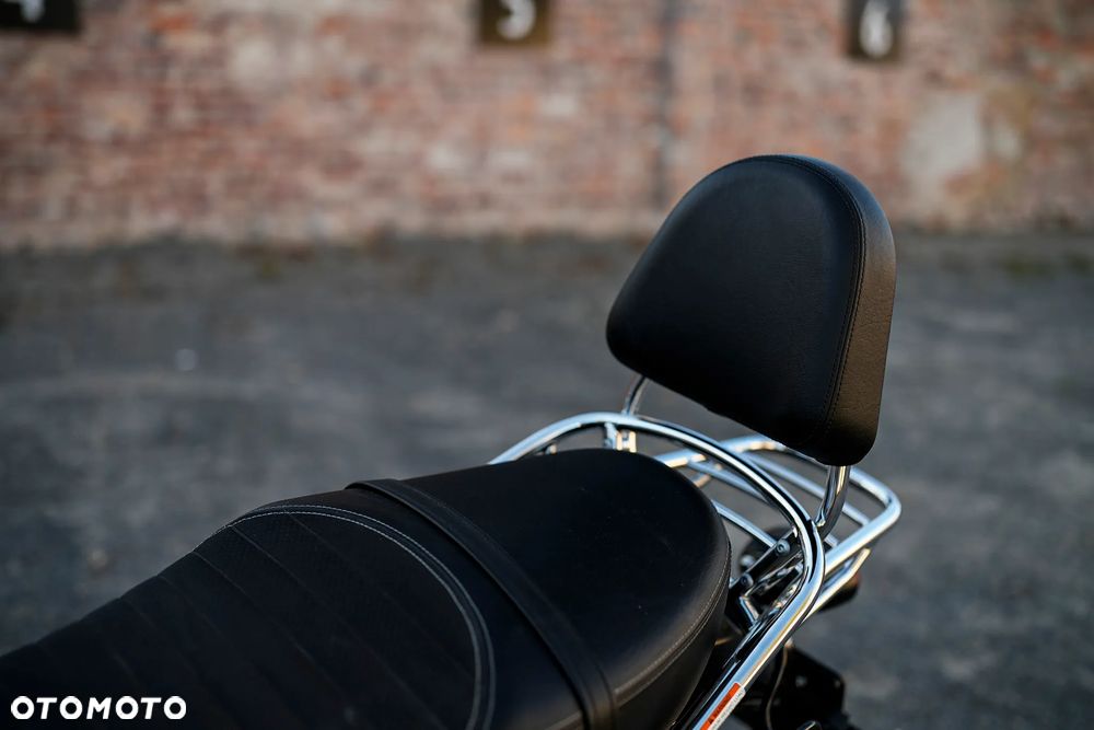 Moto Guzzi V9 - 12