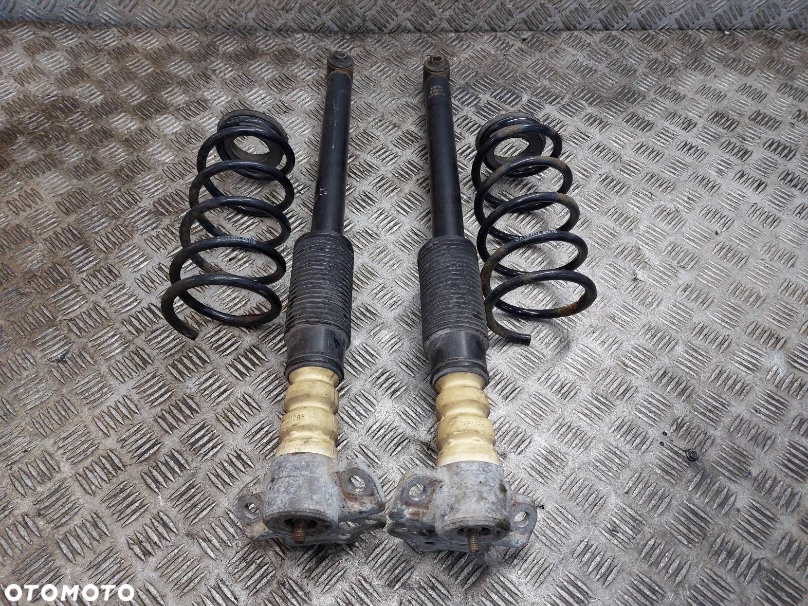 AMORTYZATORY + SPRĘŻYNY TYŁ KOMPLET OPEL CORSA D HB 3D - 1