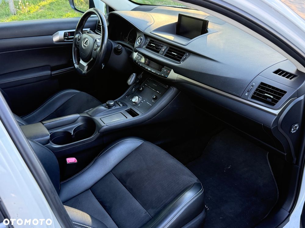 Lexus CT 200h Comfort - 8