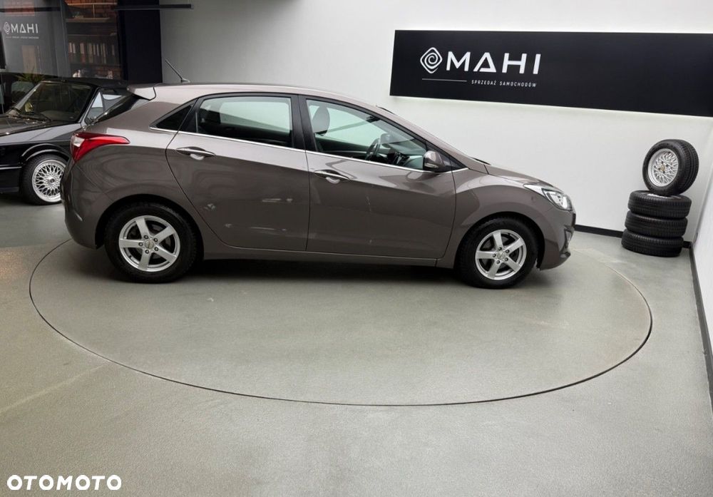 Hyundai i30 1.6 CRDI Trend - 14