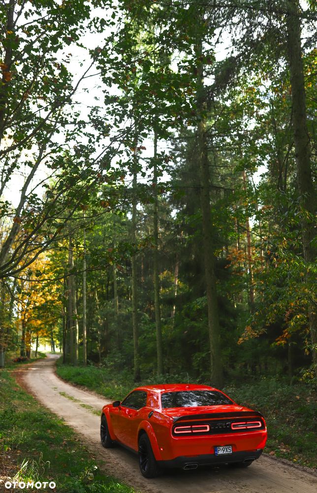 Dodge Challenger 6.4 Scat Pack - 3
