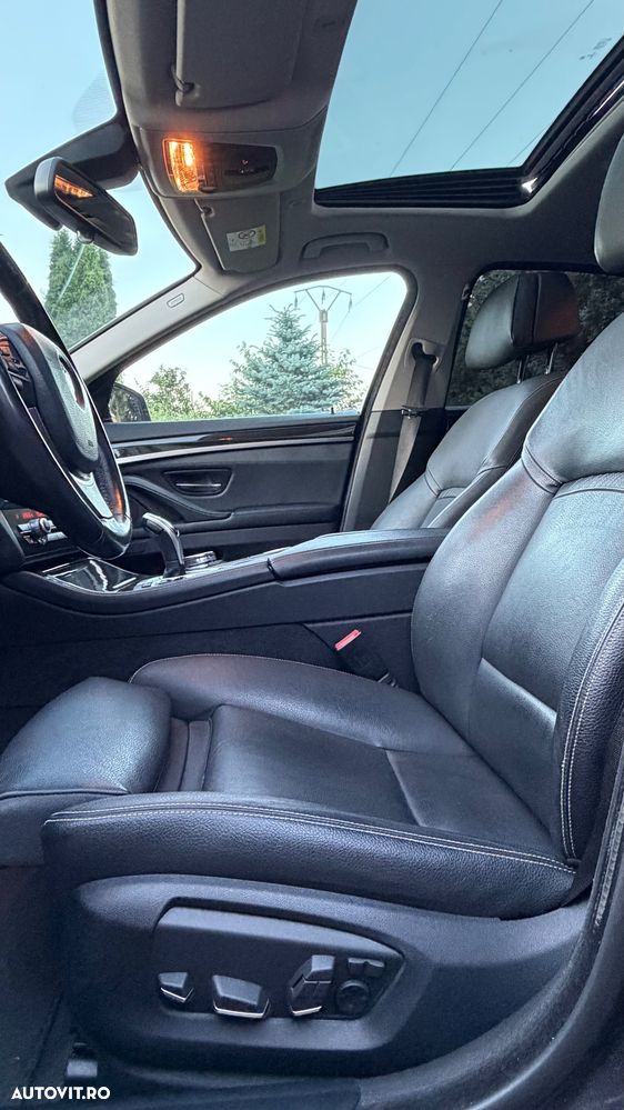 BMW Seria 5 525d Aut. Luxury Line - 12