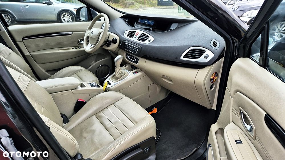 Renault Grand Scenic 2.0 16V 140 CVT Bose Edition - 37