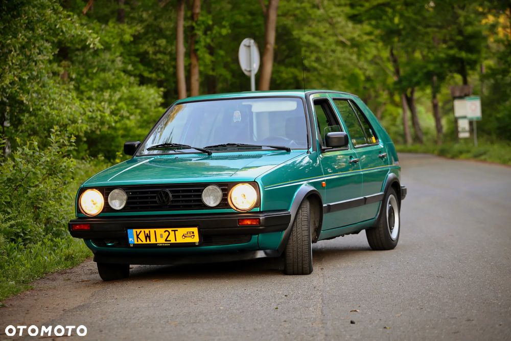 Volkswagen Golf 1.8 - 6