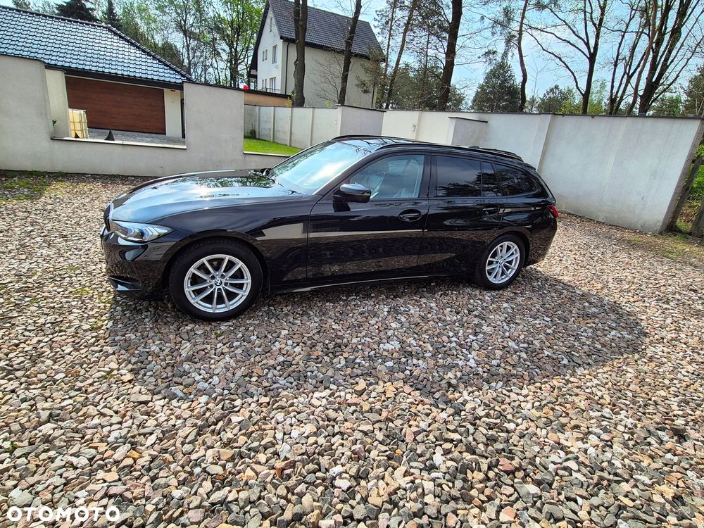 BMW Seria 3 320i Sport Line - 3