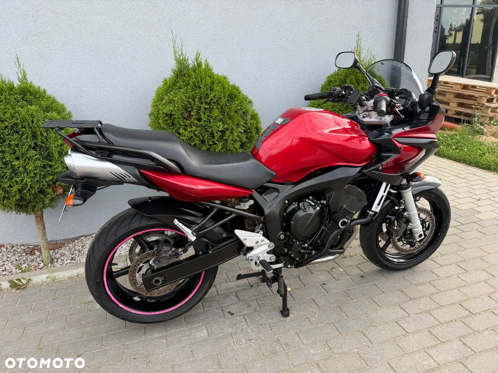 Yamaha FZ - 4