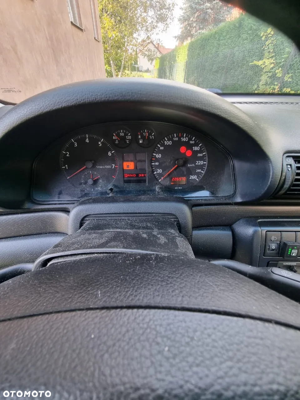 Audi A4 1.6 - 6