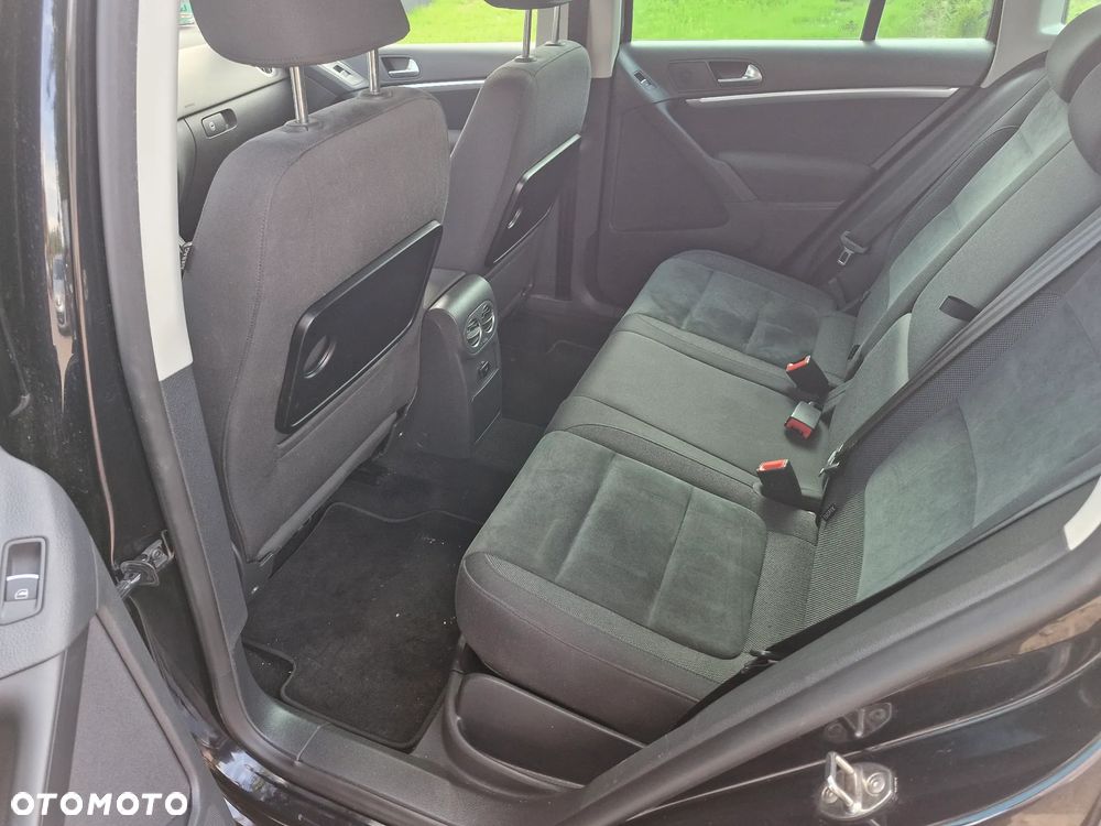 Volkswagen Tiguan 1.4 TSI Perfectline - 11