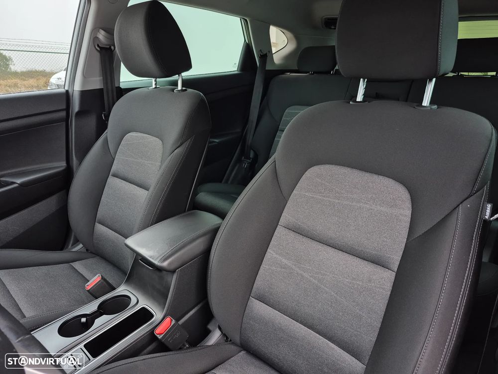 Hyundai Tucson 1.6 GDi Executive - 28