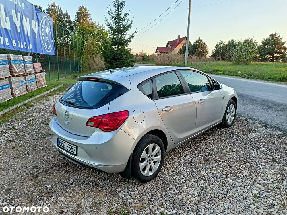 Opel Astra 1.6 Cosmo - 11