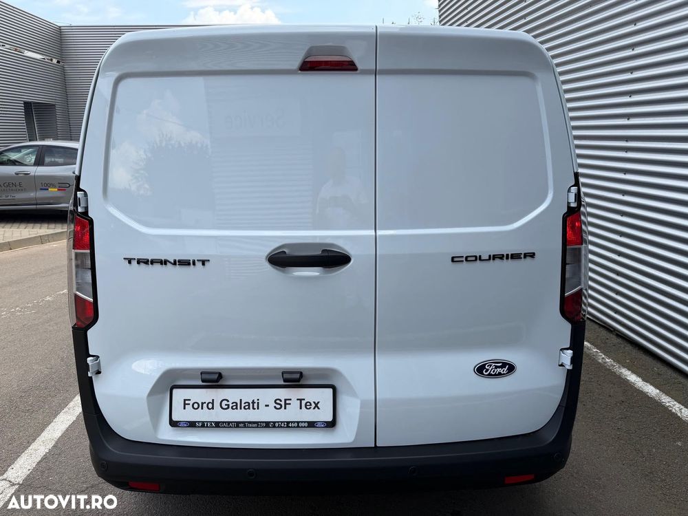 FORD Courier 2026 — imagine 18