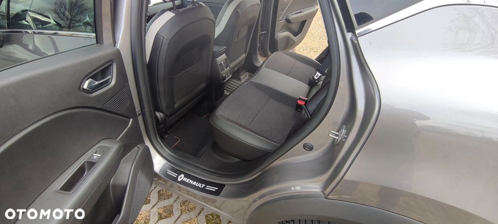 Renault Captur - 10