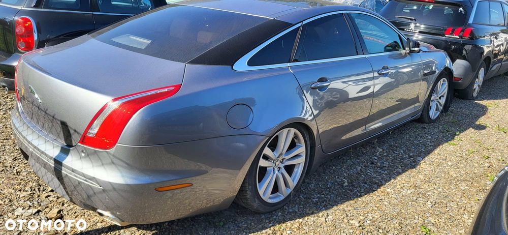 Jaguar XJ 3.0 V6 S Luxury - 1