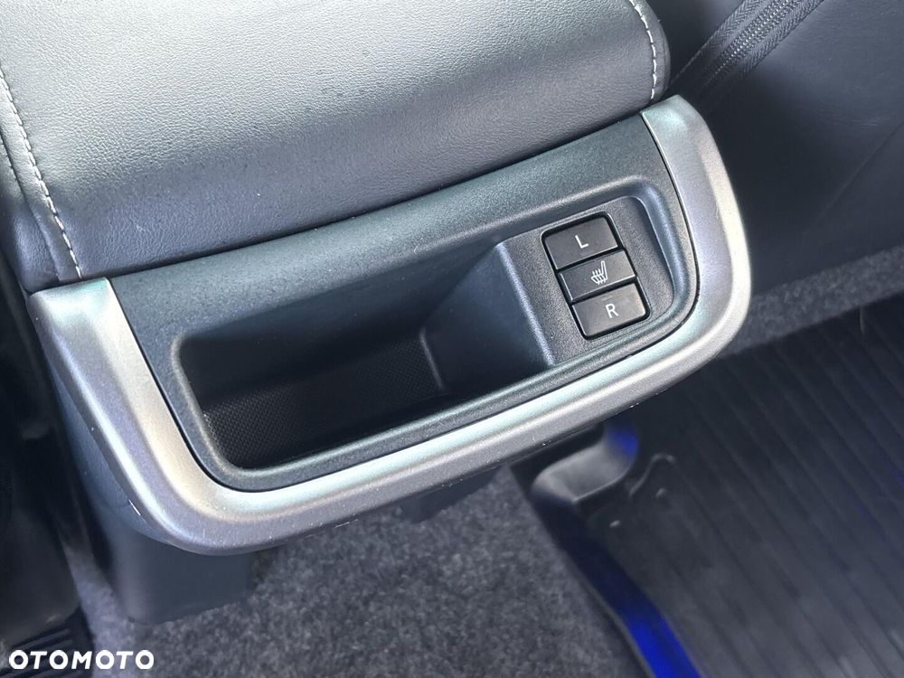 Toyota Hilux 2.8 D-4D mHEV Double Cab Executive 4x4 - 27