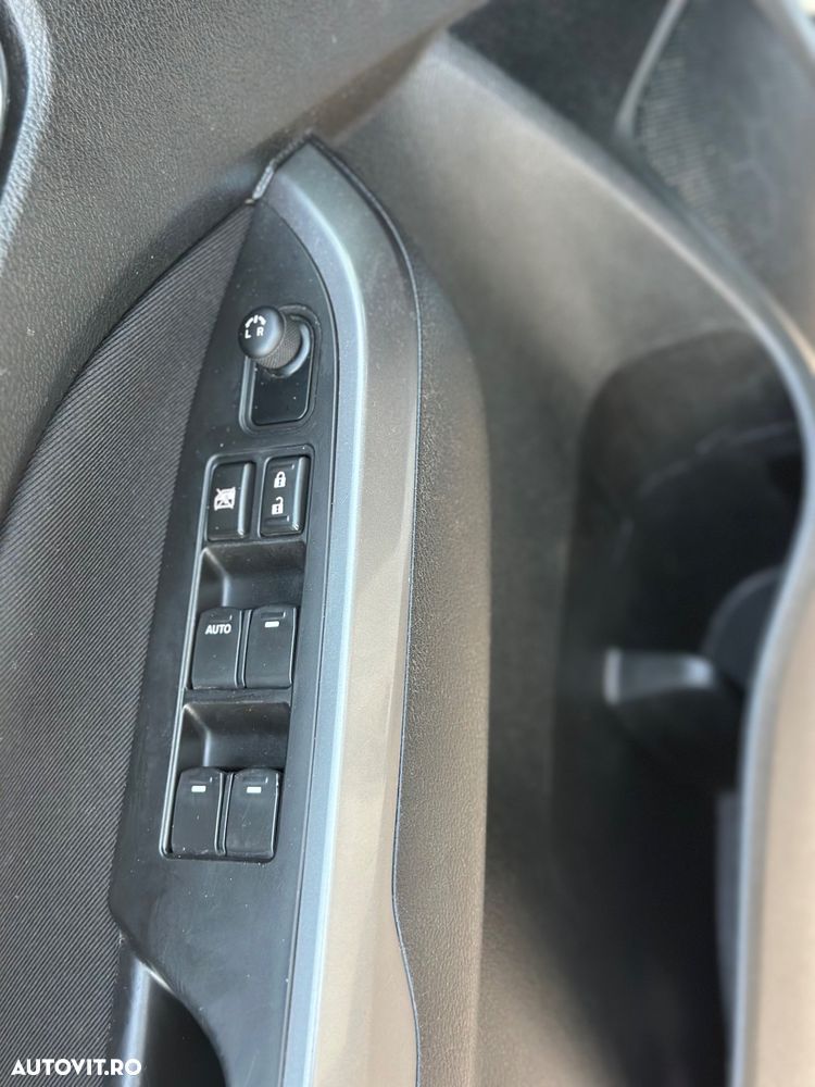 Suzuki Vitara - 12