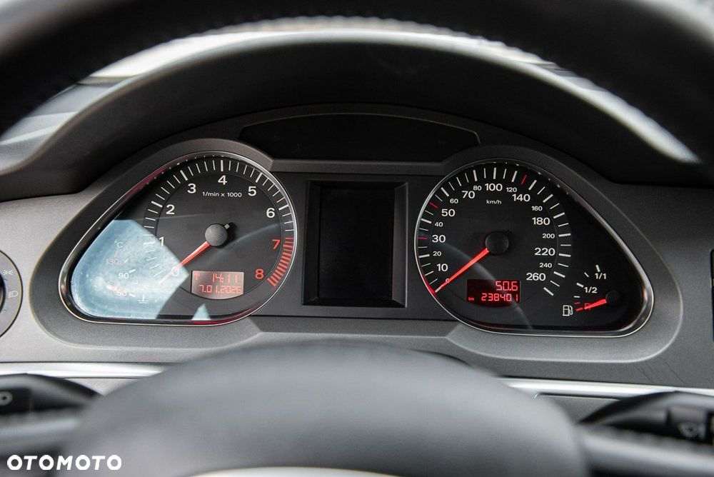 Audi A6 Avant - 27
