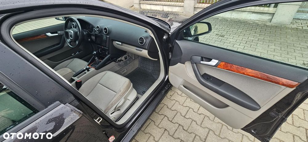 Audi A3 Sportback 2.0 TDI Ambition - 9