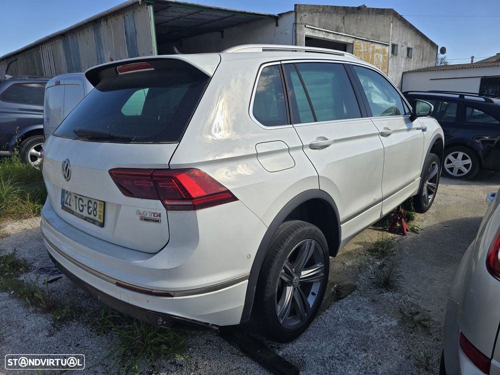 VW Tiguan 2.0 TDI R-Line DSG 4Motion - 3