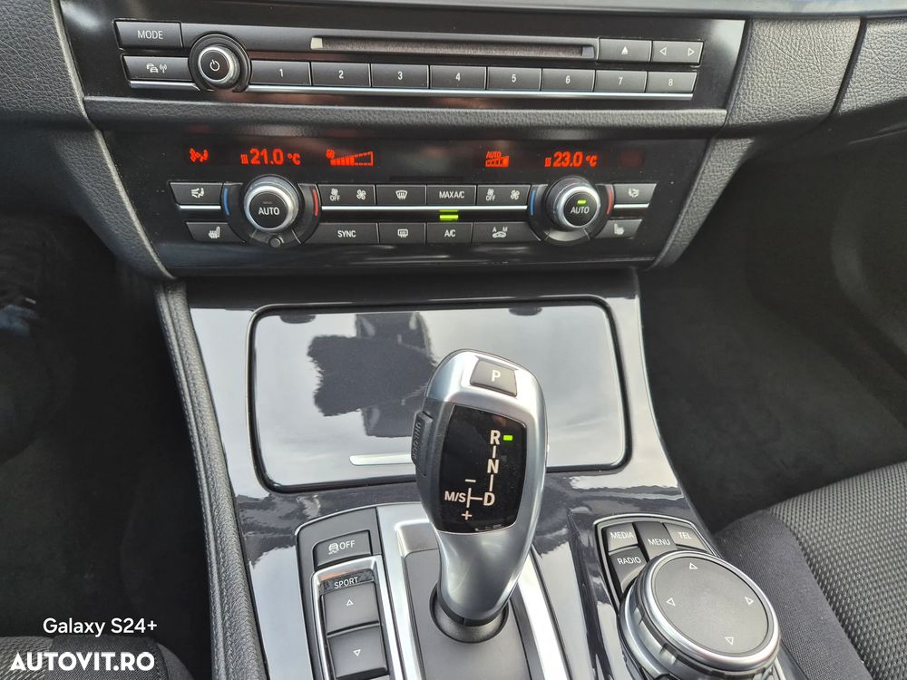 BMW Seria 5 520d xDrive Aut. Luxury Line - 9