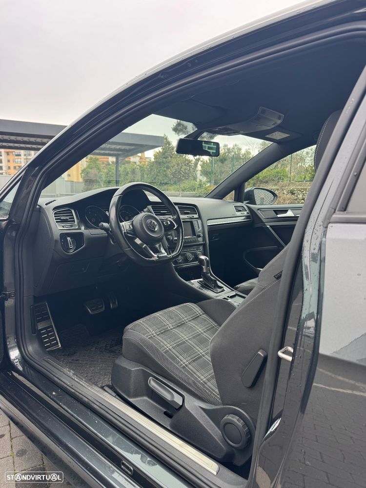 VW Golf 2.0 TDi GTD DSG - 6