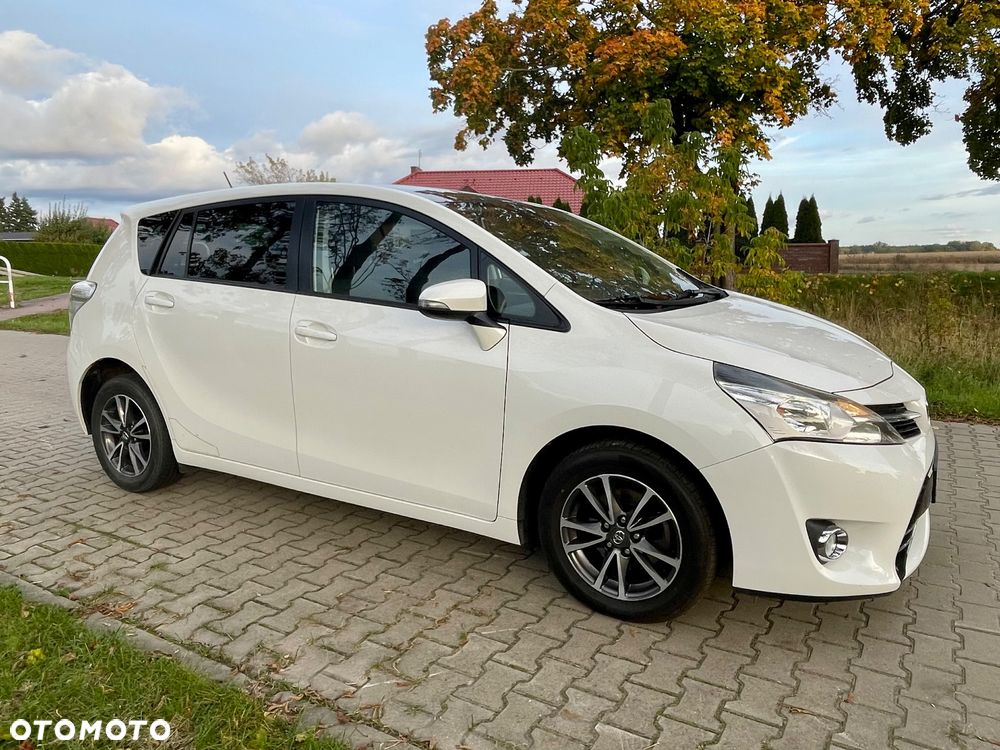Toyota Verso 2.0 D-4D Prestige 7os - 4