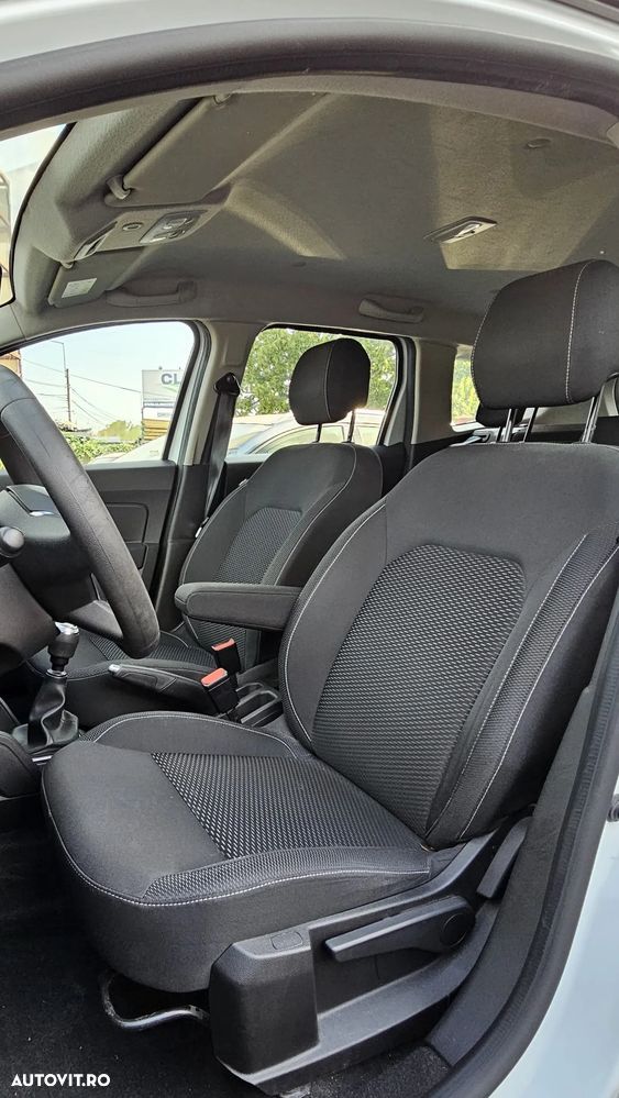Dacia Duster 1.5 Blue dCi 4WD Essential - 6