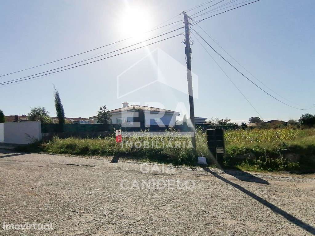 Terreno com 1.000 m² Próximo à Praia - Grande imagem: 4/8