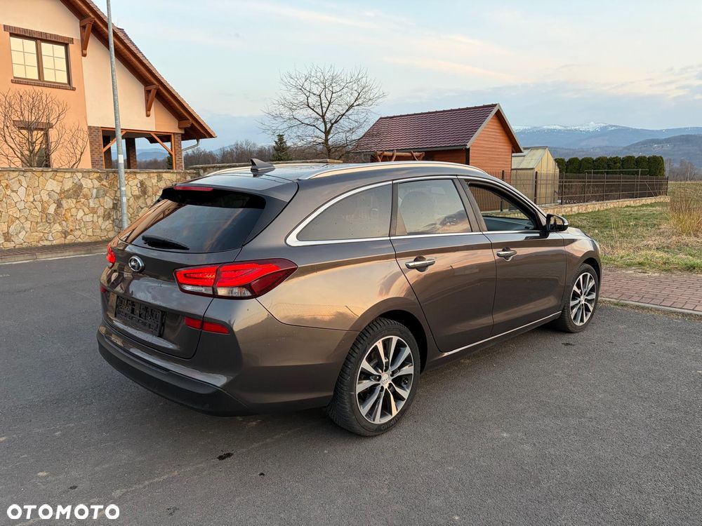 Hyundai i30 - 11