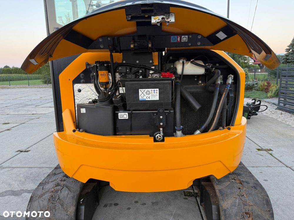 JCB 57C-1 - 11