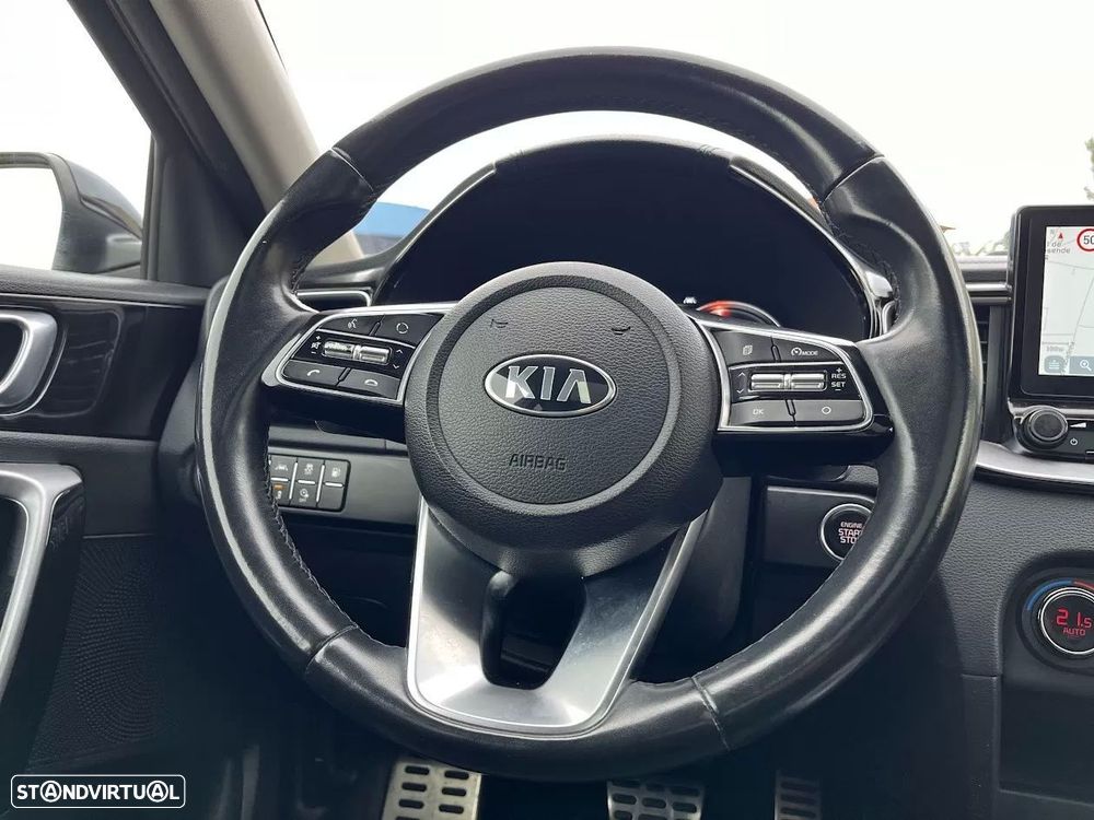 Kia XCeed 1.6 GDi PHEV Drive - 14