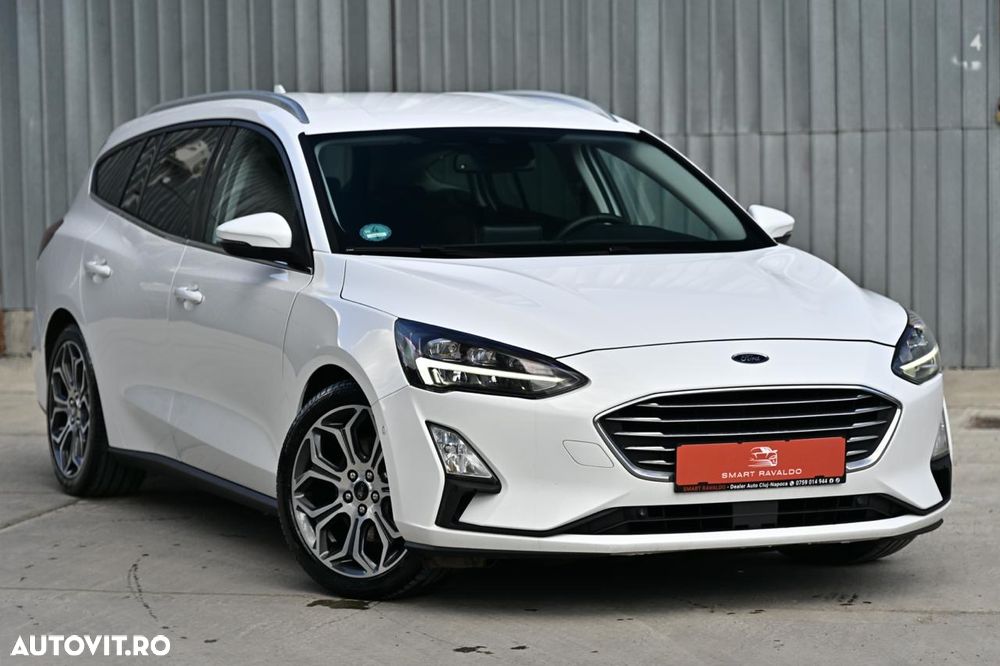 Ford Focus 2.0 EcoBlue Start-Stopp-System Aut. TITANIUM - 2