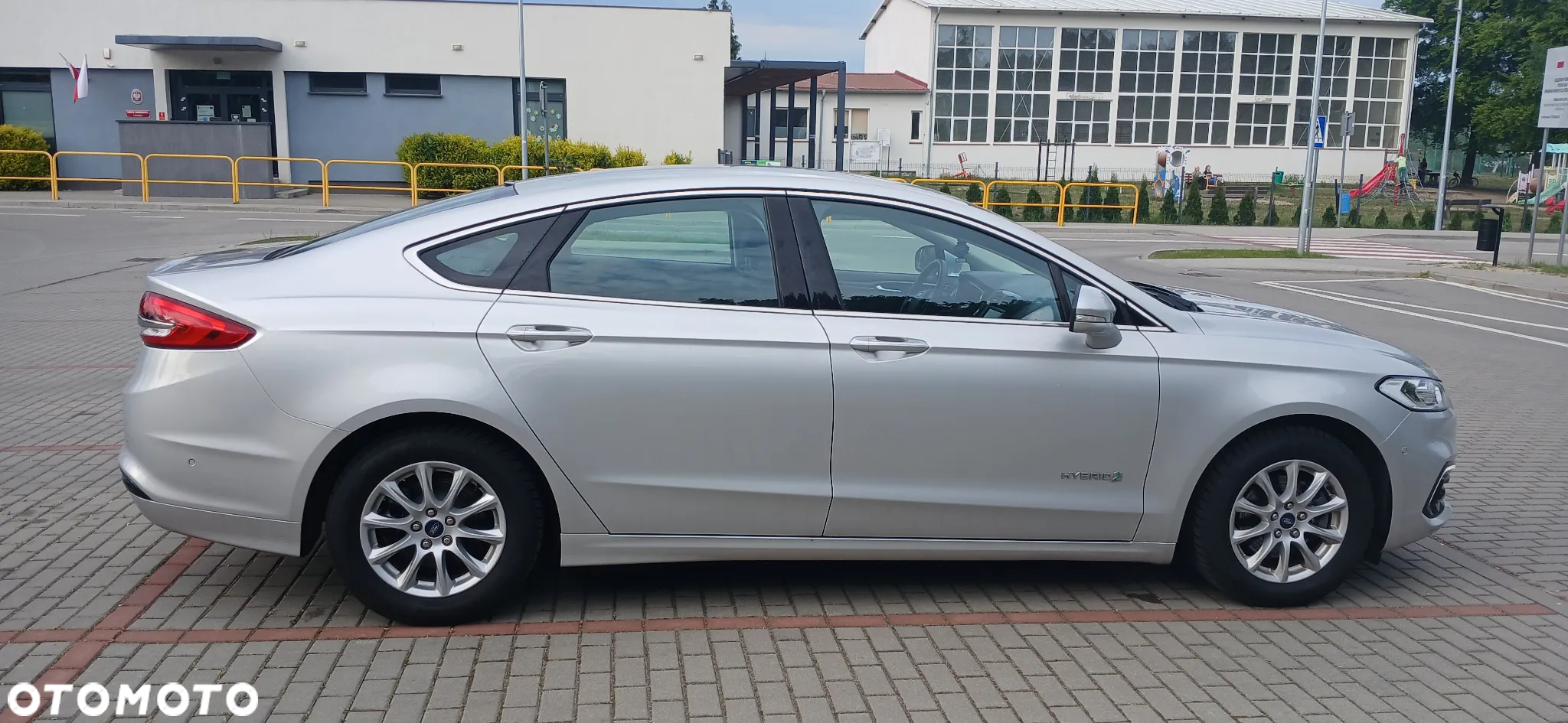 Ford Mondeo 2.0 Hybrid Titanium - 21