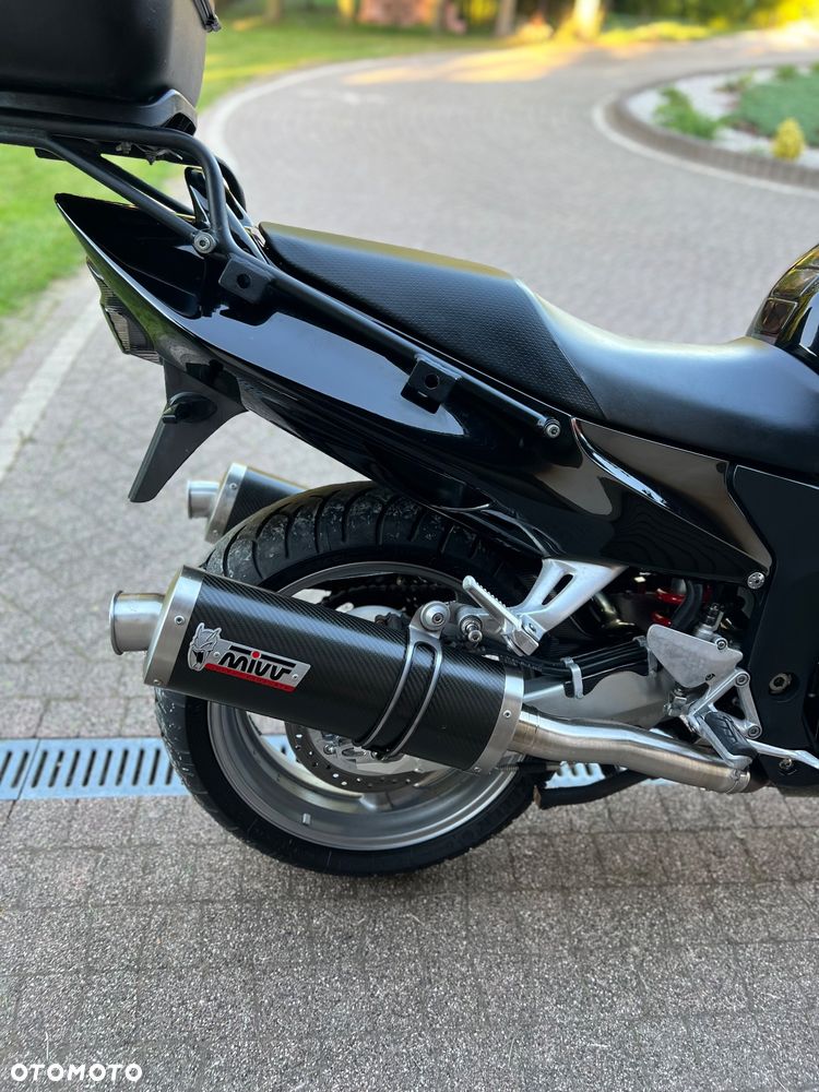 Honda CBR - 25