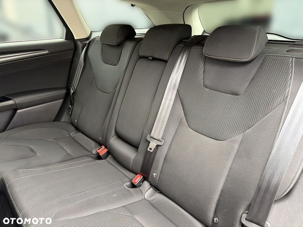 Ford Mondeo - 17