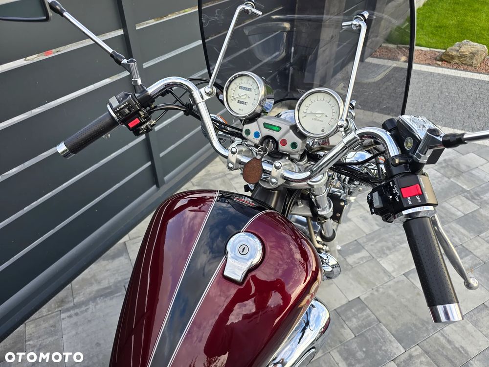 Yamaha XV - 17